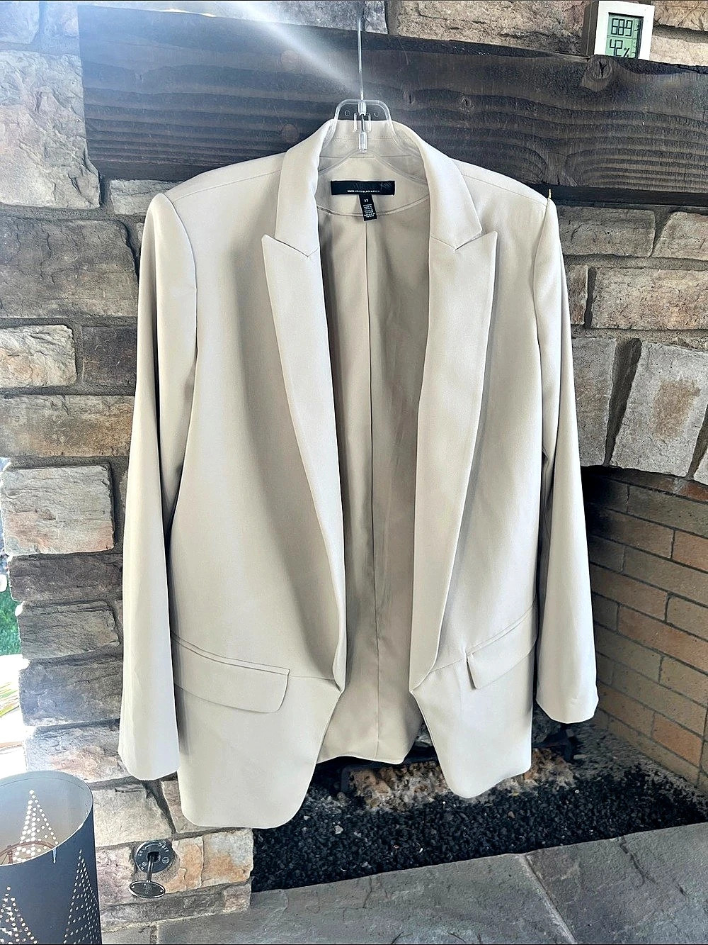 White House Black Market Women's Blazer in White Size 12 Like New